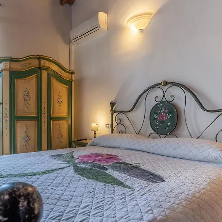 Apartment Mini Corso *